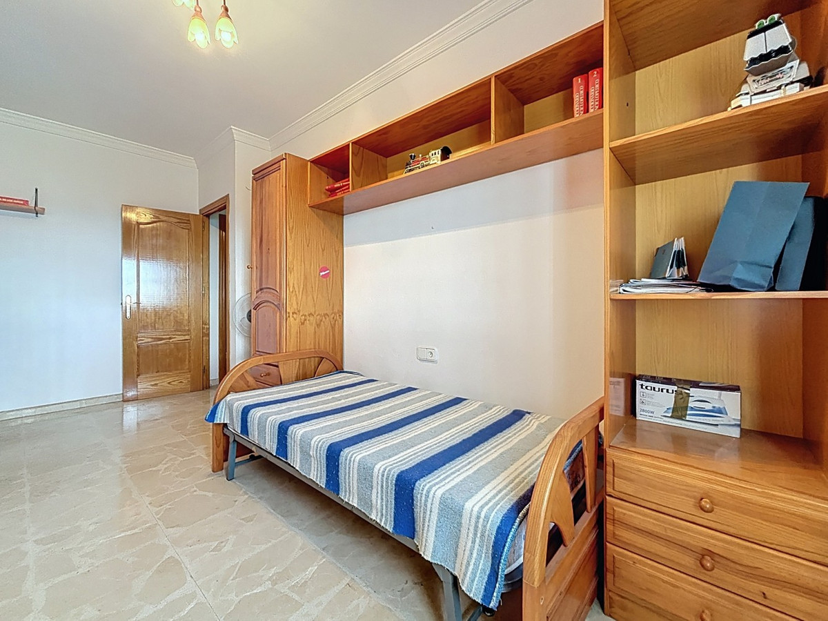 Se vende Villa - Chalet de 3 dormitorios en Costa Del Sol East, Málaga, España