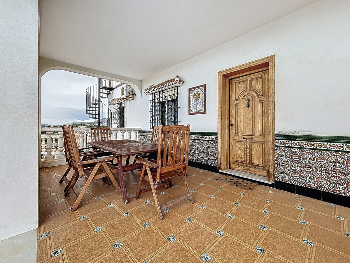 Se vende Villa - Chalet de 3 dormitorios en Costa Del Sol East, Málaga, España