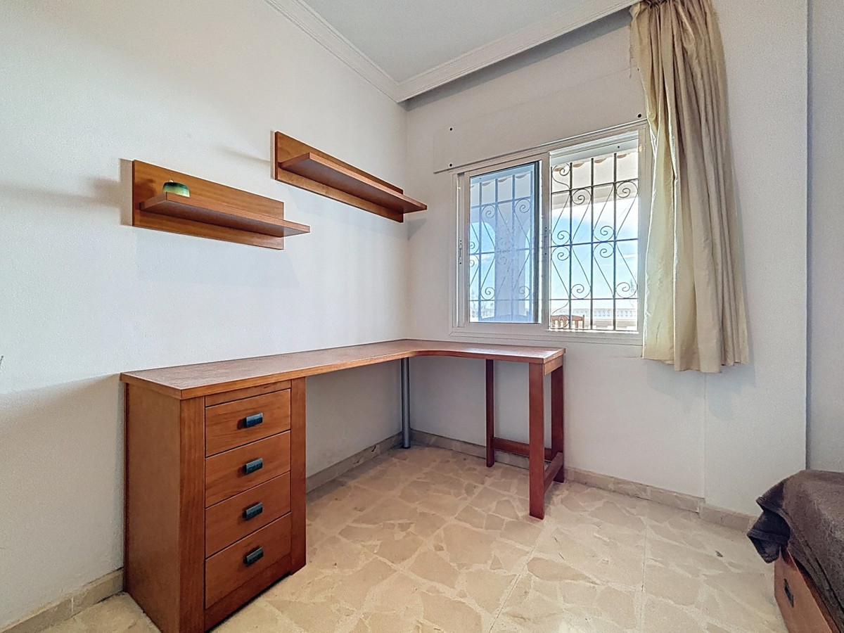Se vende Villa - Chalet de 3 dormitorios en Costa Del Sol East, Málaga, España