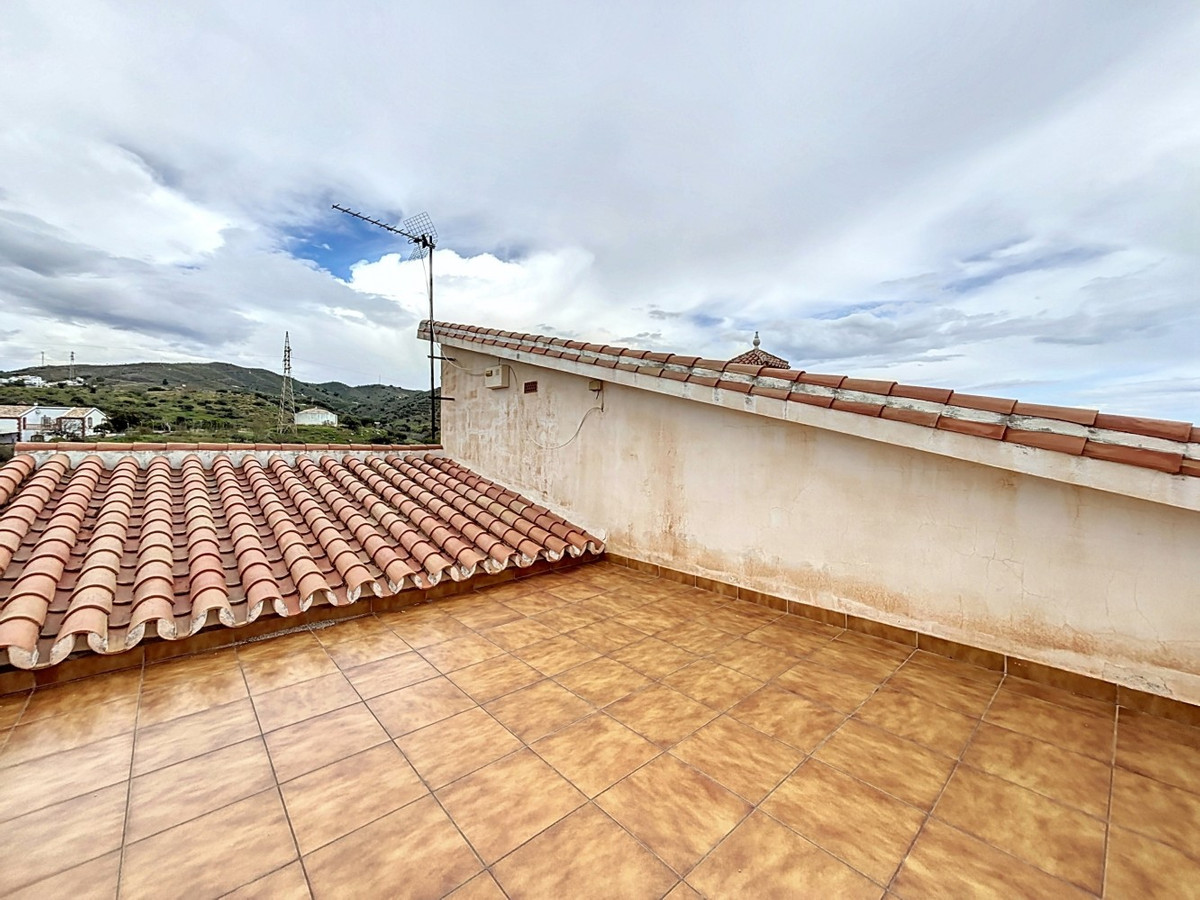 Se vende Villa - Chalet de 3 dormitorios en Costa Del Sol East, Málaga, España