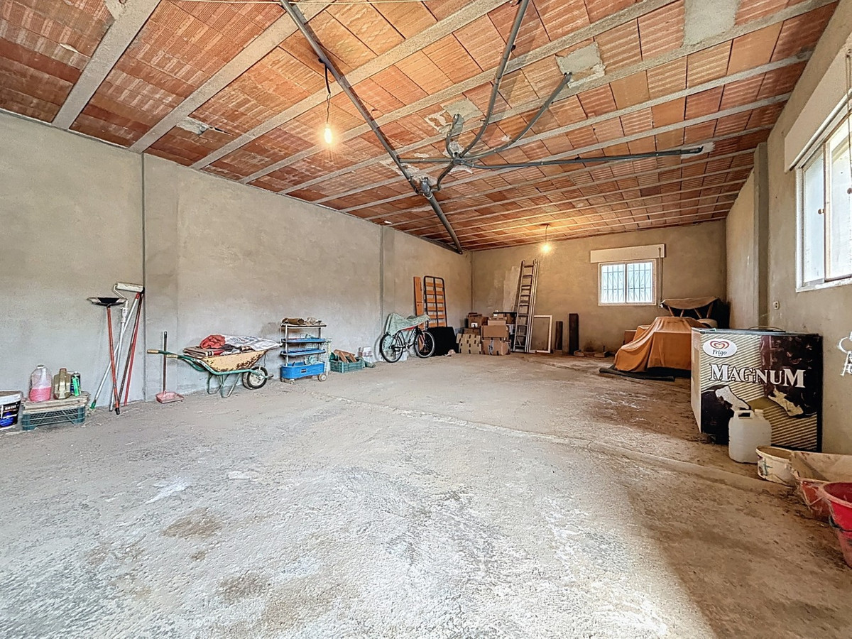 Se vende Villa - Chalet de 3 dormitorios en Costa Del Sol East, Málaga, España