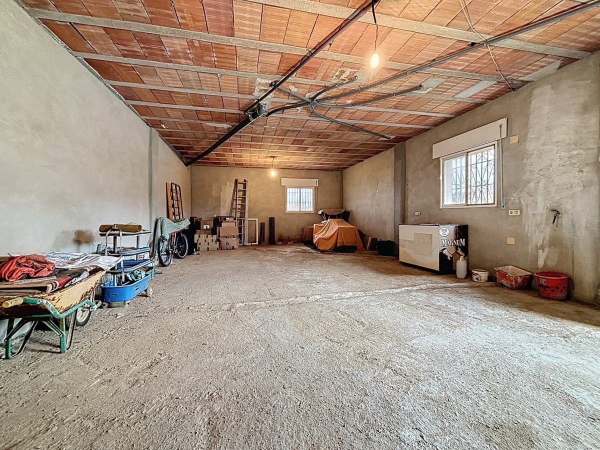 Se vende Villa - Chalet de 3 dormitorios en Costa Del Sol East, Málaga, España