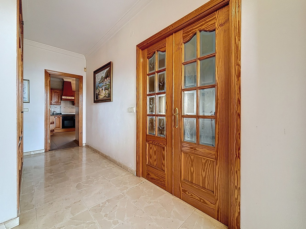 Se vende Villa - Chalet de 3 dormitorios en Costa Del Sol East, Málaga, España