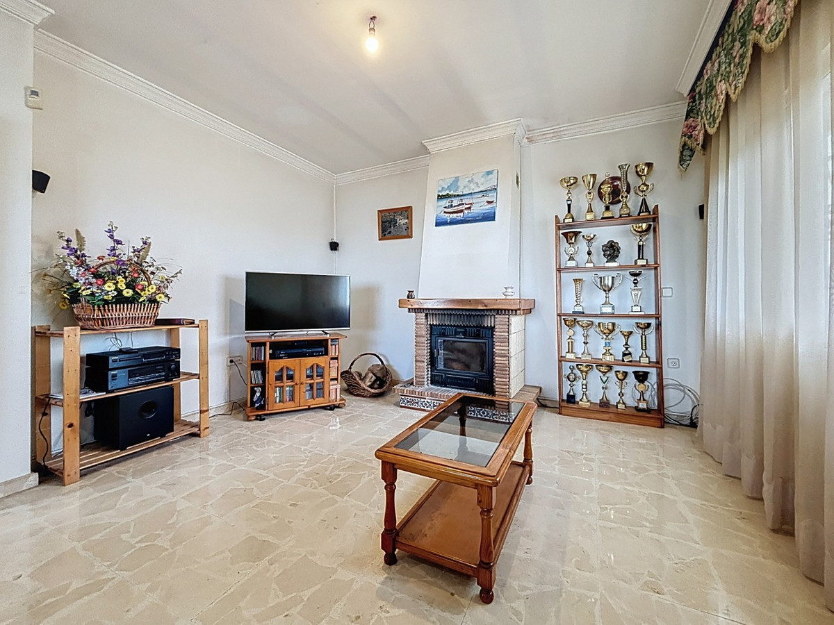 Se vende Villa - Chalet de 3 dormitorios en Costa Del Sol East, Málaga, España