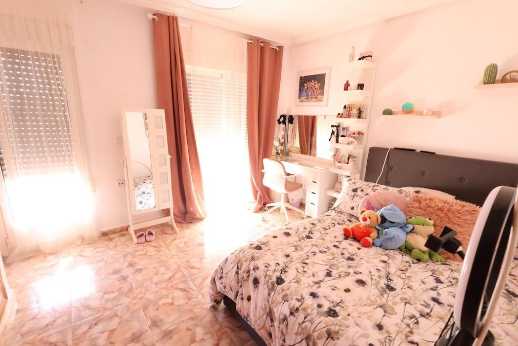 Se vende Negocio de 4 dormitorios en Costa Blanca, Alicante, España