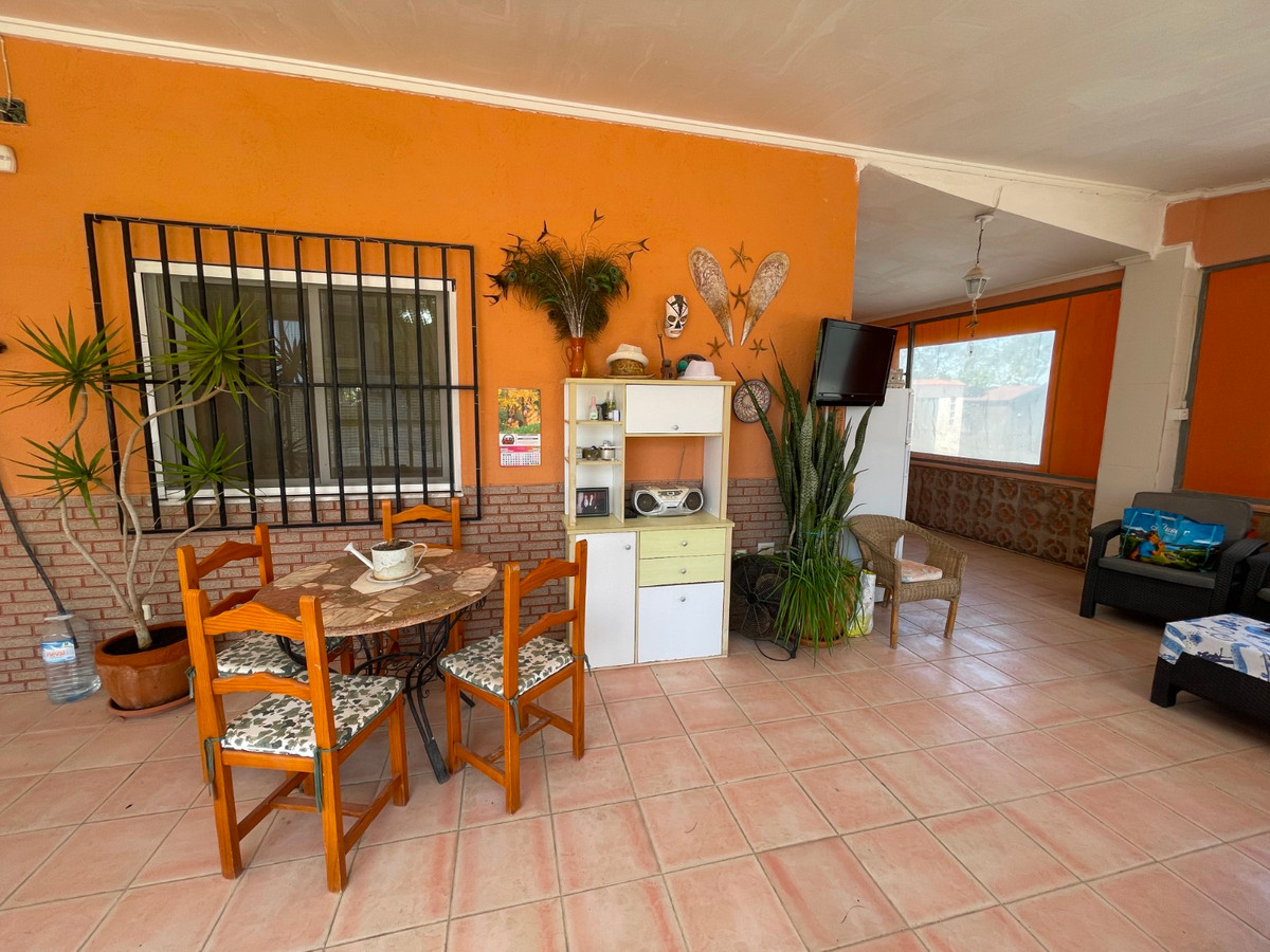 3 Bed Townhouse for sale in Guardamar Del Segura Costa Blanca, Alicante, Spain