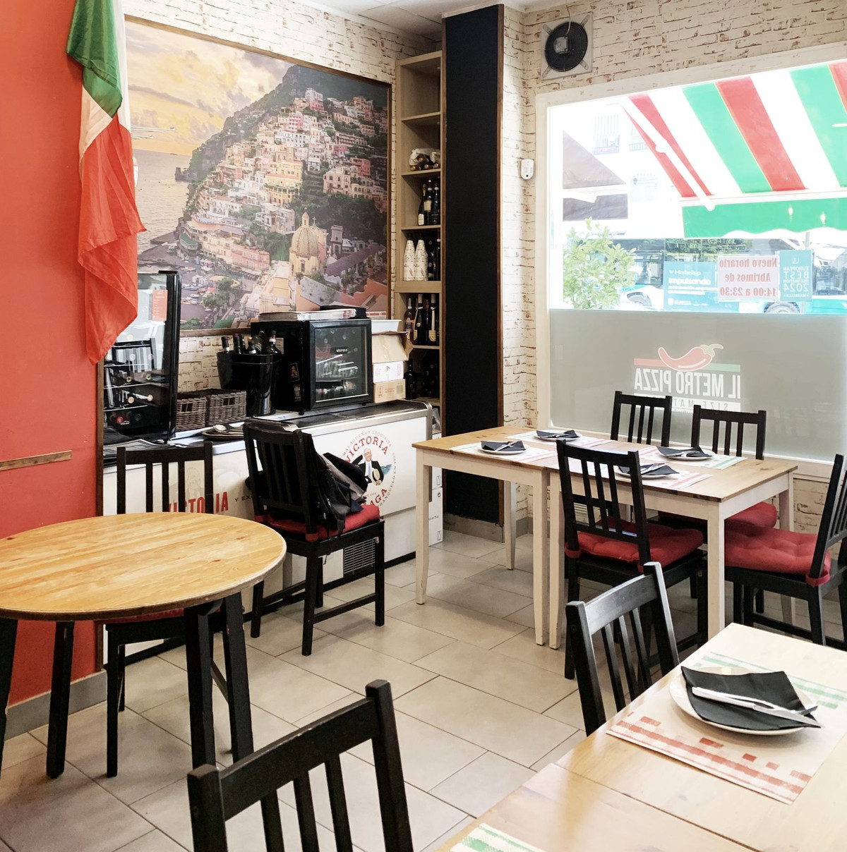 1 Bed Commercial unit for sale in Nueva Andalucía Costa Del Sol, Málaga, Spain