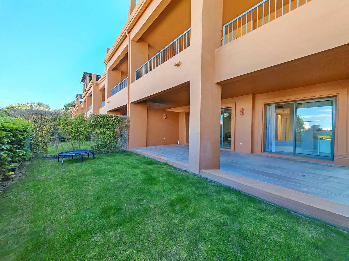 Se vende Apartamento Planta Baja de 2 dormitorios en Costa Del Sol, Málaga, España