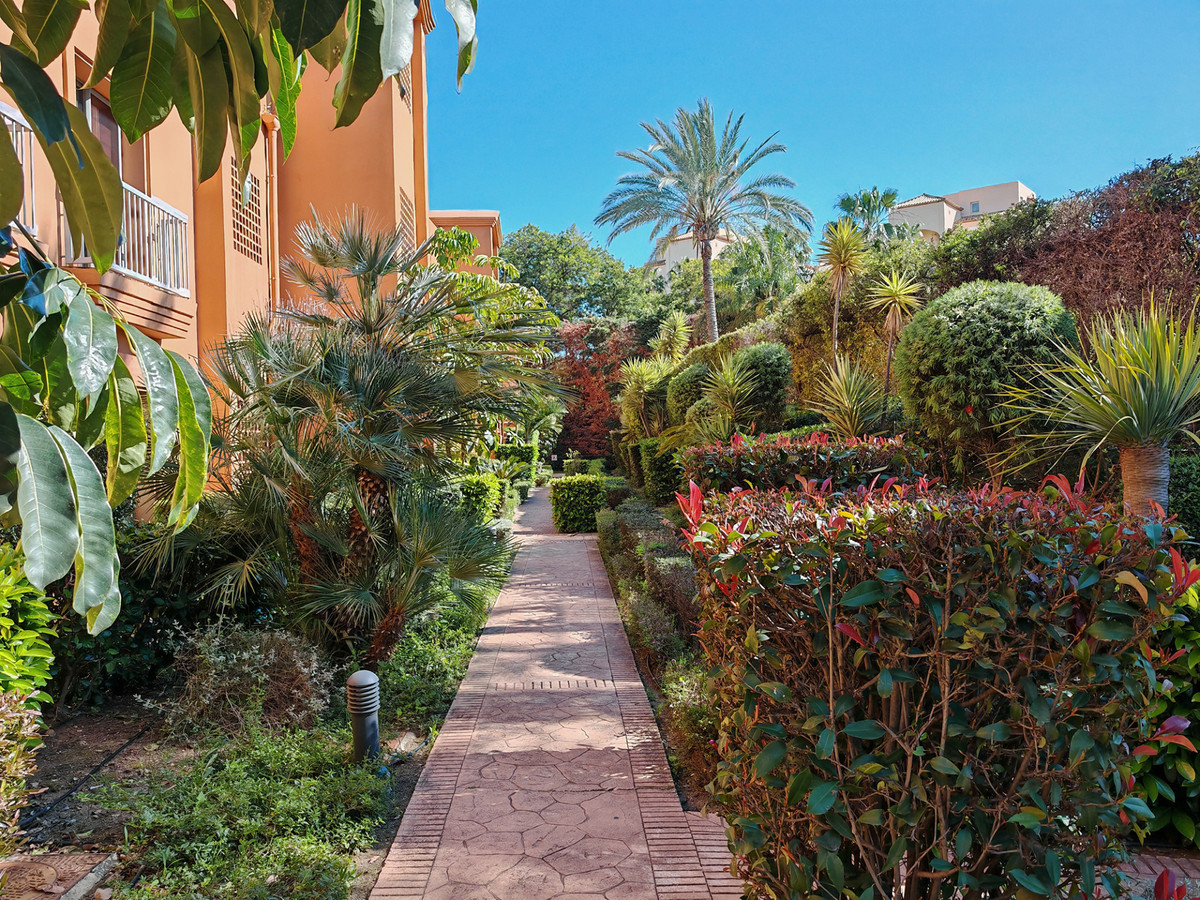 Se vende Apartamento Planta Baja de 2 dormitorios en Costa Del Sol, Málaga, España