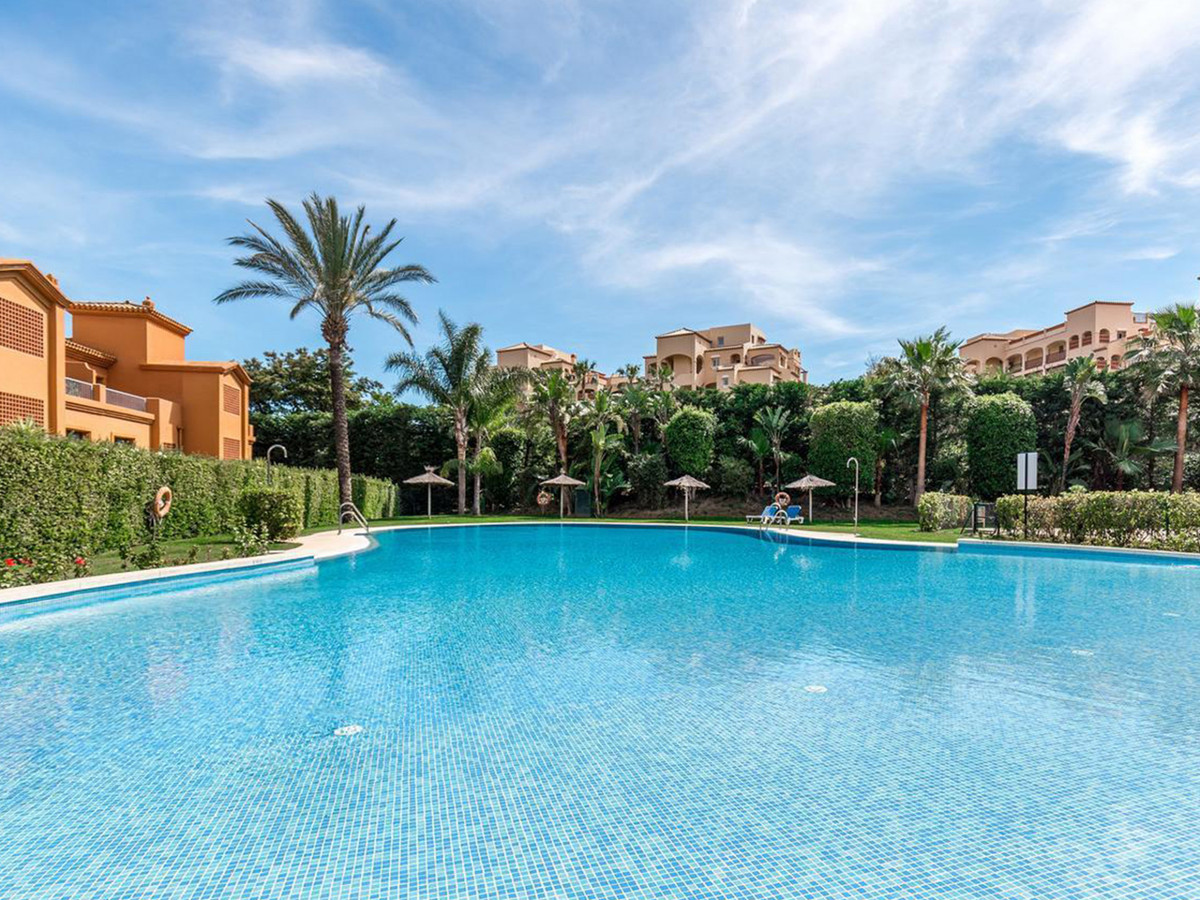 Se vende Apartamento Planta Baja de 2 dormitorios en Costa Del Sol, Málaga, España