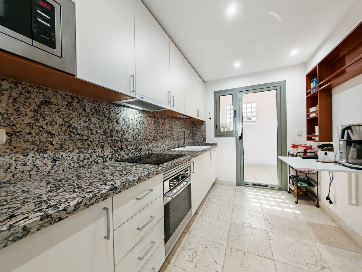 Se vende Apartamento Planta Baja de 2 dormitorios en Costa Del Sol, Málaga, España
