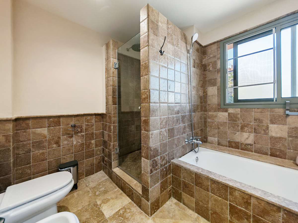 Se vende Apartamento Planta Baja de 2 dormitorios en Costa Del Sol, Málaga, España