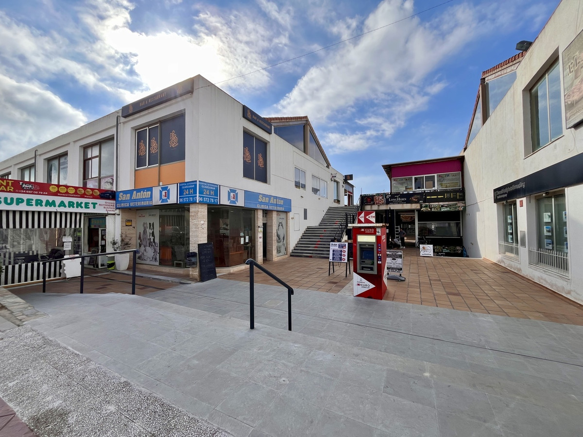 Commercial unit for sale in Playa Flamenca Costa Blanca, Alicante, Spain