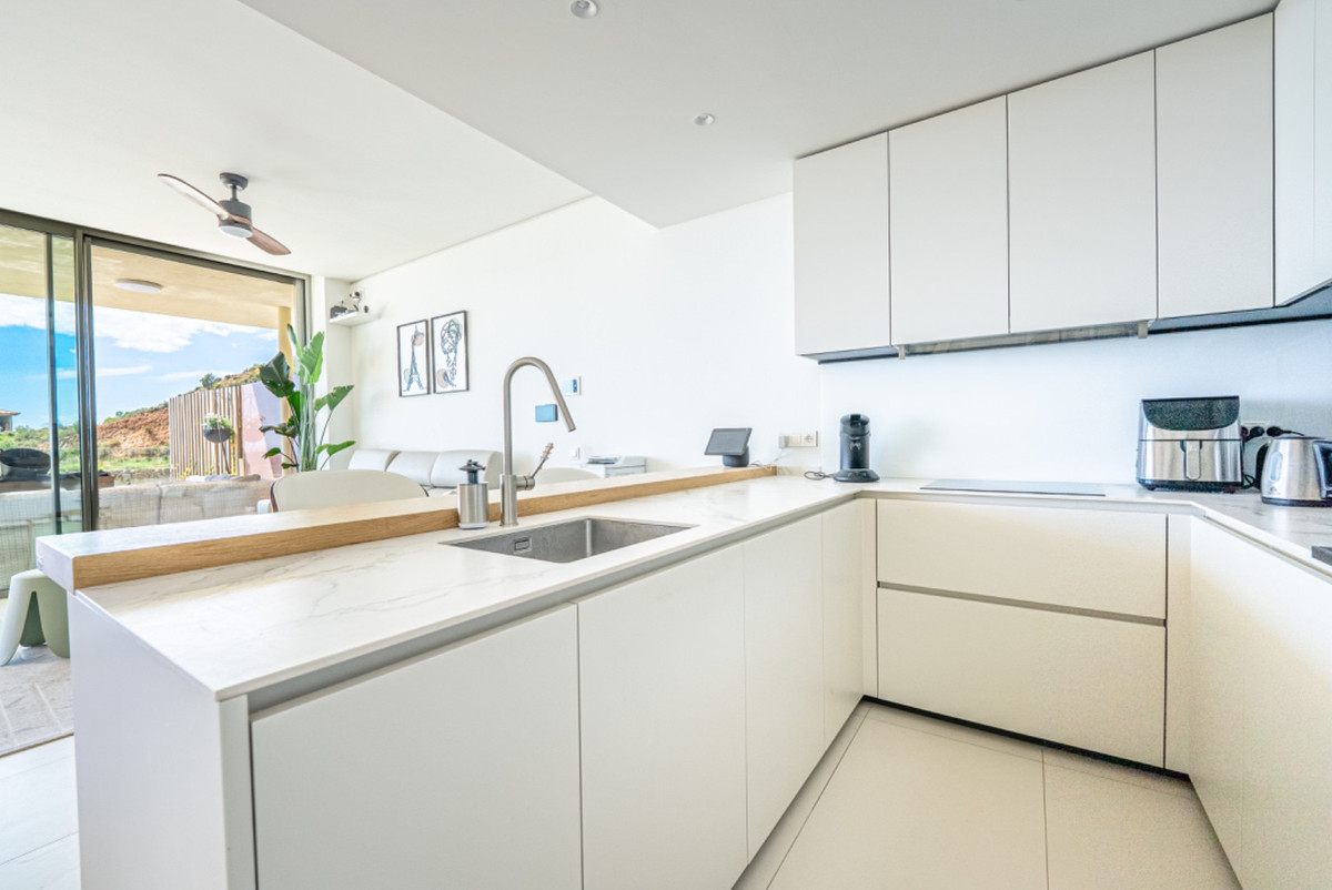 3 Bed Apartment for sale in Fuengirola Costa Del Sol, Málaga, Spain
