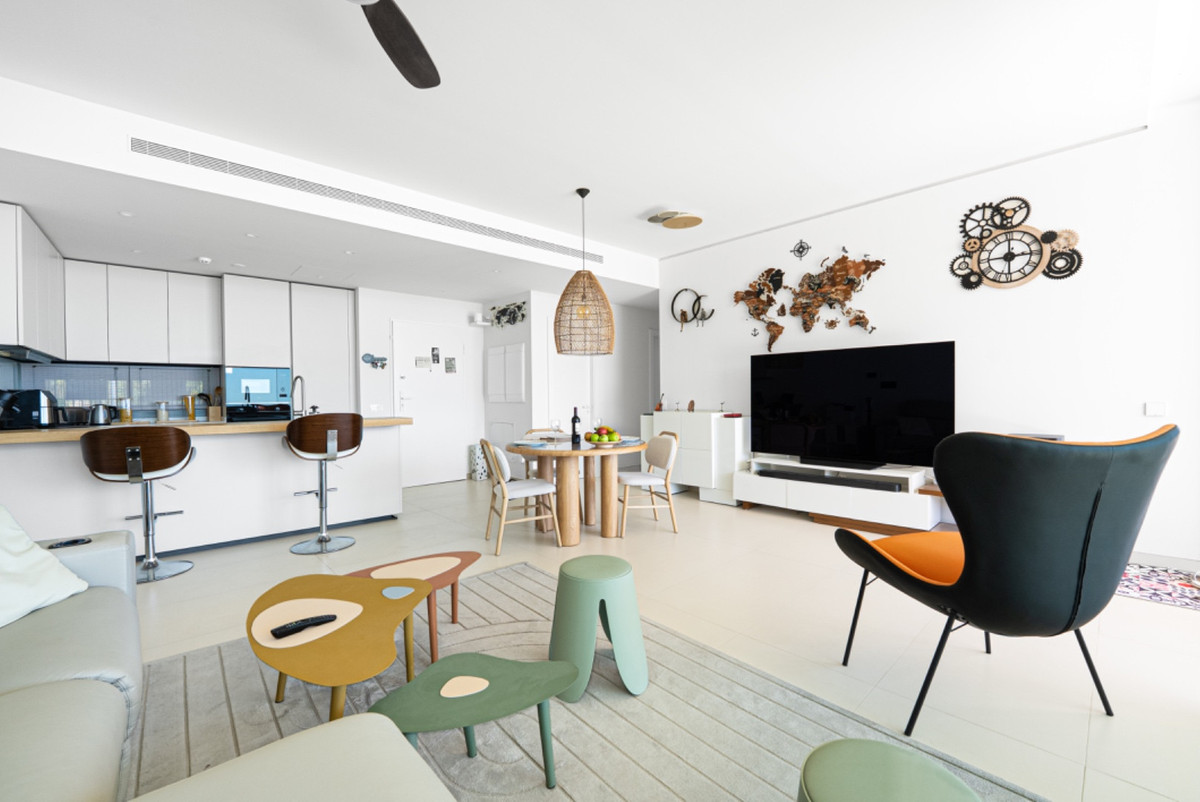3 Bed Apartment for sale in Fuengirola Costa Del Sol, Málaga, Spain
