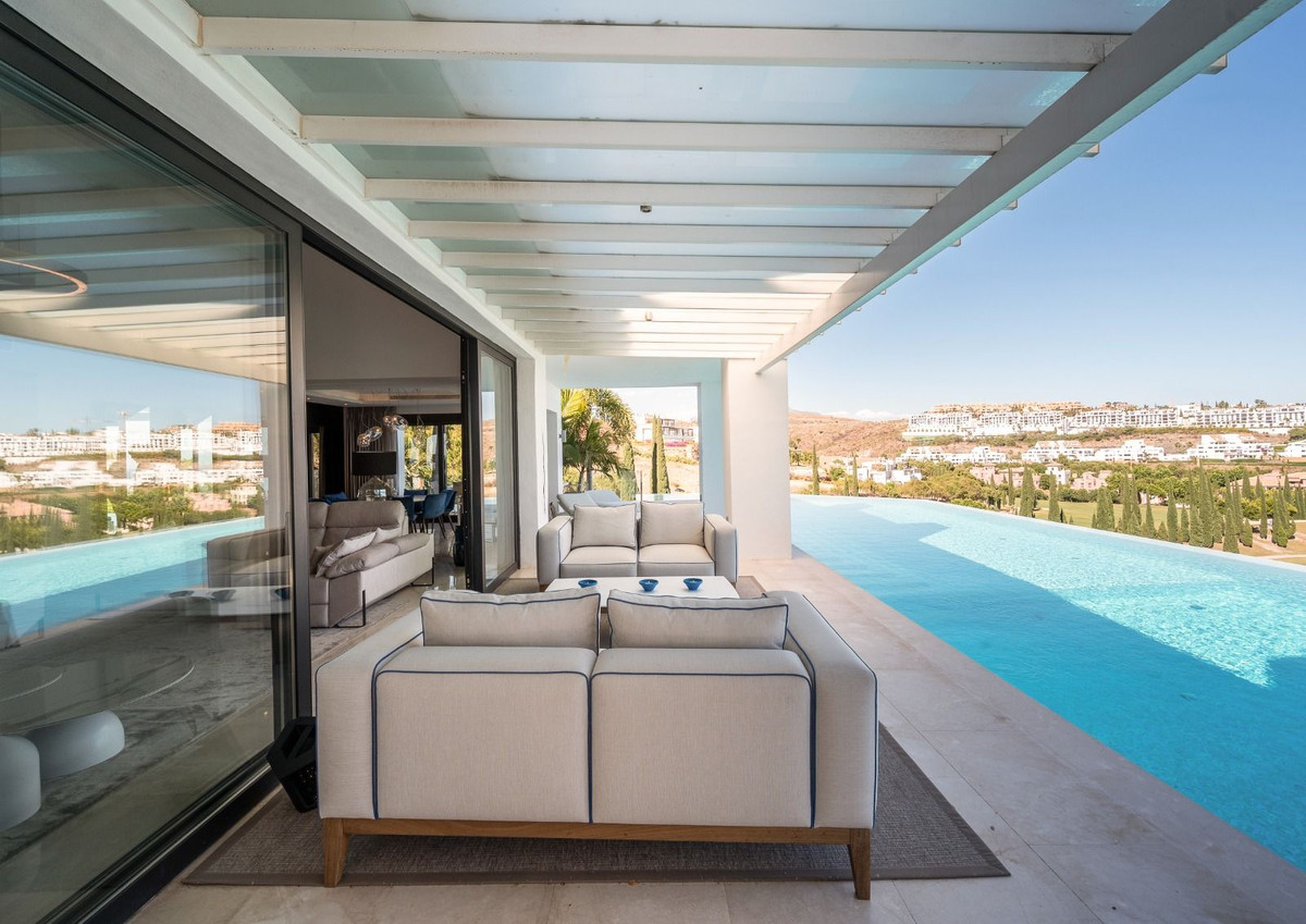 Se vende Villa - Chalet de 6 dormitorios en Costa Del Sol, Málaga, España