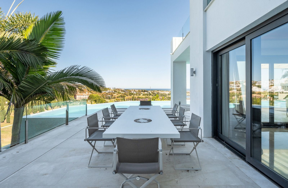Se vende Villa - Chalet de 6 dormitorios en Costa Del Sol, Málaga, España