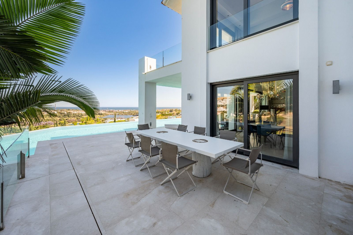 Se vende Villa - Chalet de 6 dormitorios en Costa Del Sol, Málaga, España