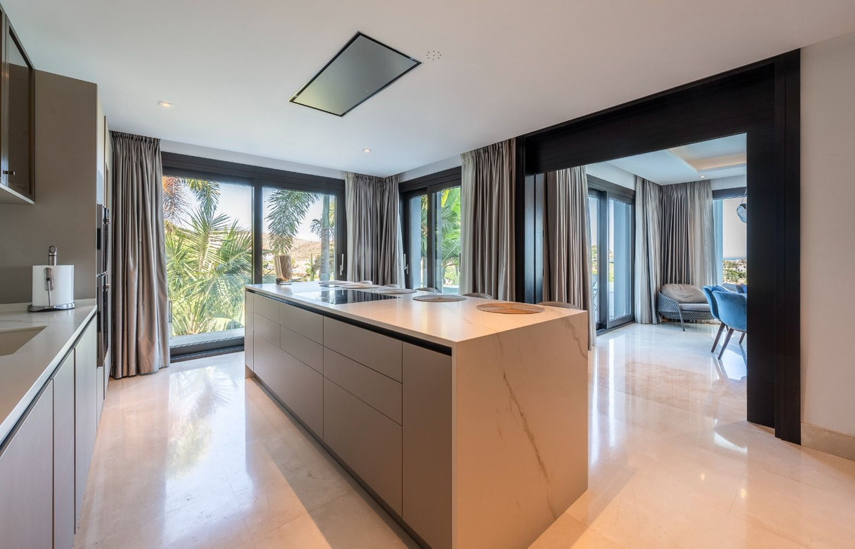 Se vende Villa - Chalet de 6 dormitorios en Costa Del Sol, Málaga, España