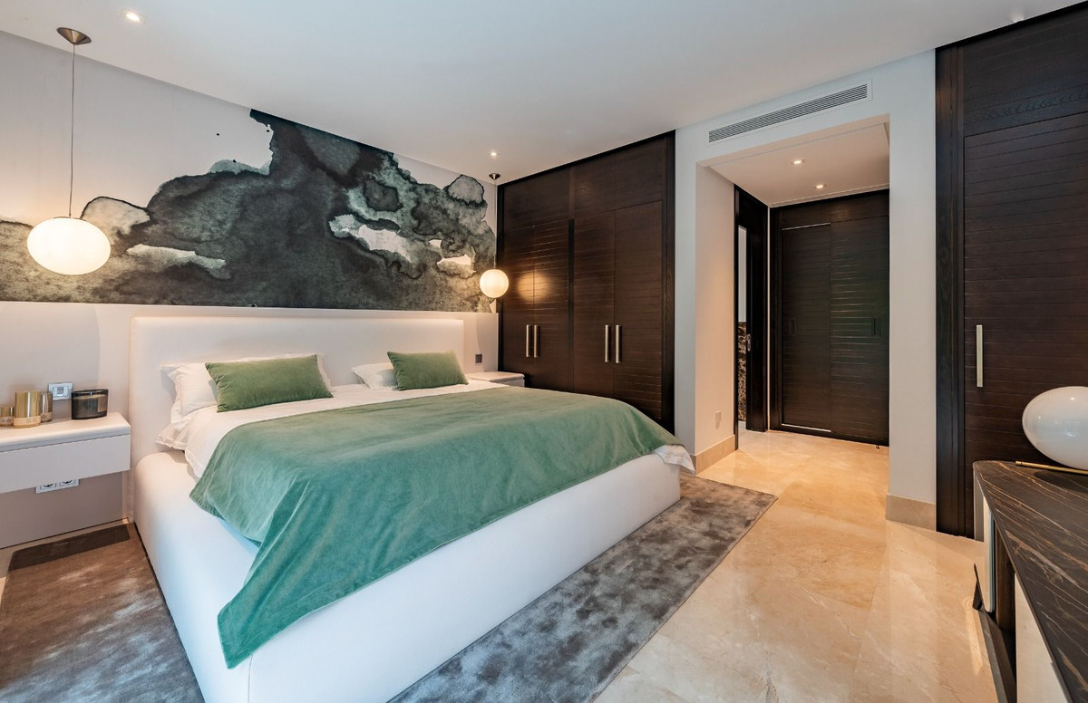 Se vende Villa - Chalet de 6 dormitorios en Costa Del Sol, Málaga, España