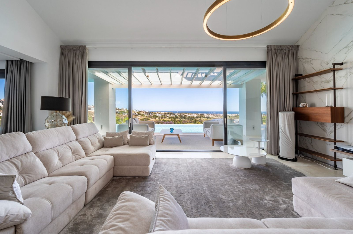 Se vende Villa - Chalet de 6 dormitorios en Costa Del Sol, Málaga, España