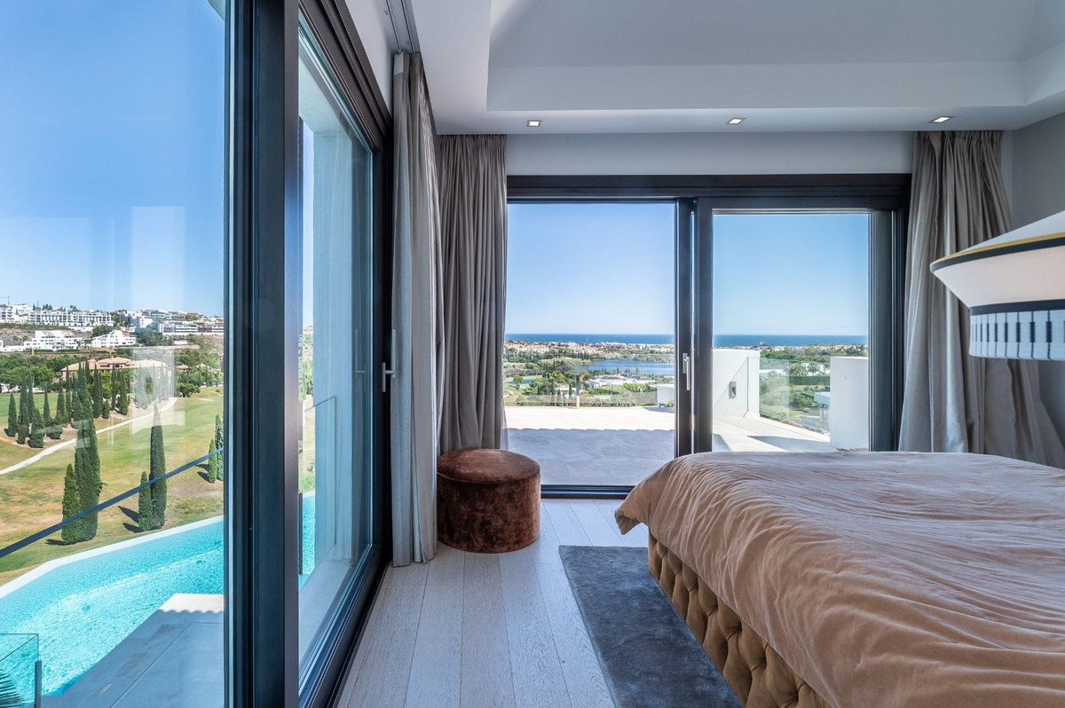 Se vende Villa - Chalet de 6 dormitorios en Costa Del Sol, Málaga, España