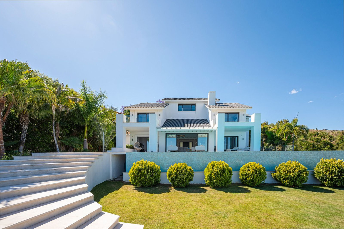 Se vende Villa - Chalet de 6 dormitorios en Costa Del Sol, Málaga, España