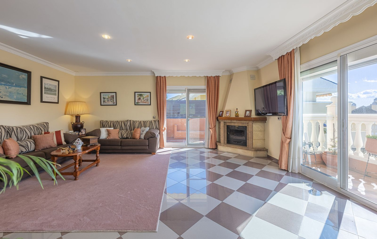 4 Bed Townhouse for sale in La Quinta Costa Del Sol, Málaga, Spain
