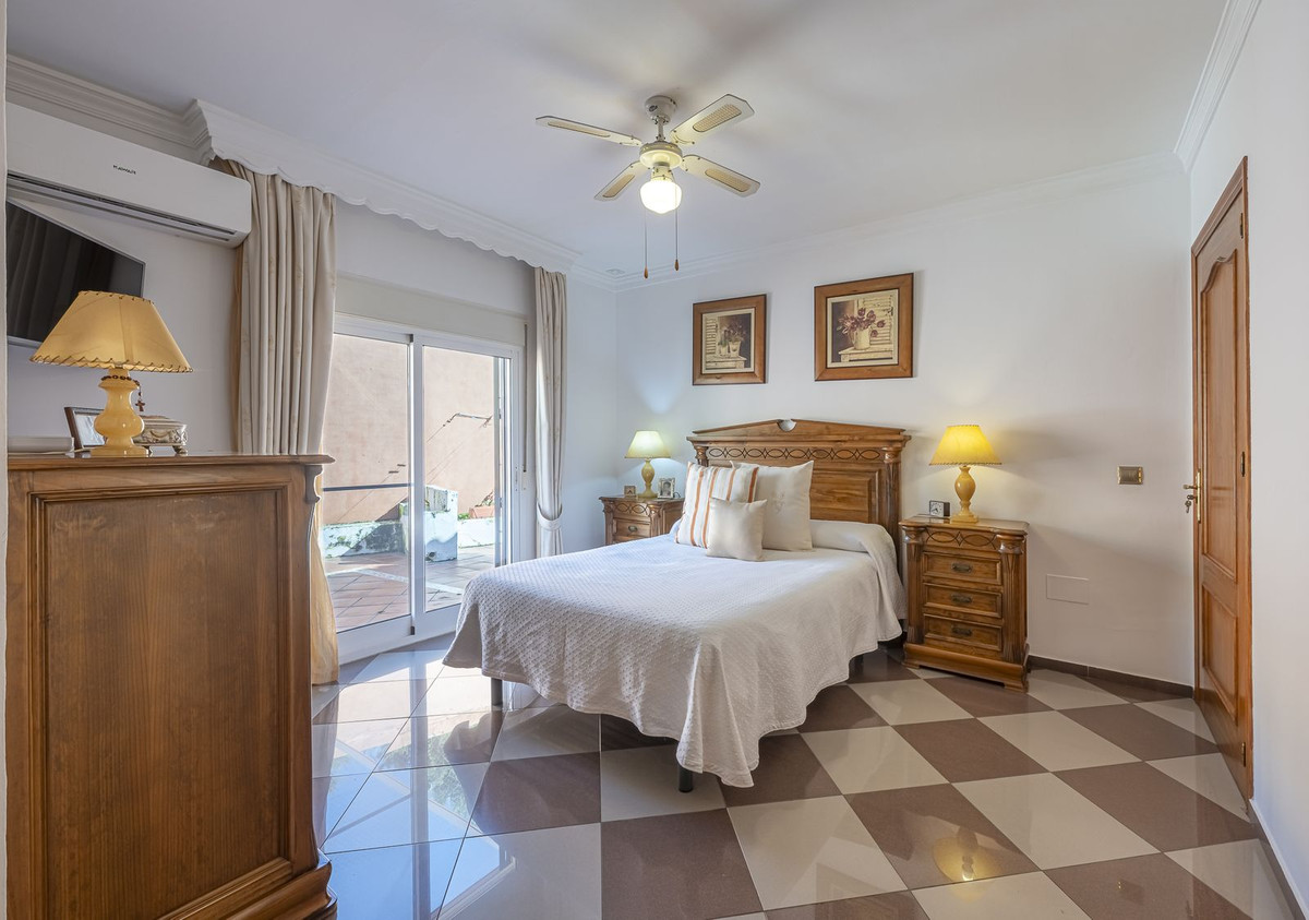 4 Bed Townhouse for sale in La Quinta Costa Del Sol, Málaga, Spain