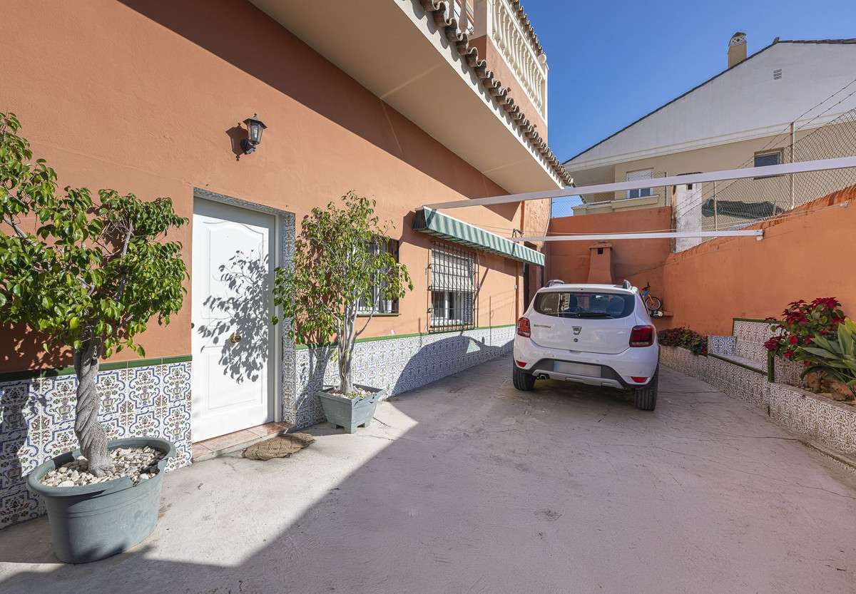 4 Bed Townhouse for sale in La Quinta Costa Del Sol, Málaga, Spain