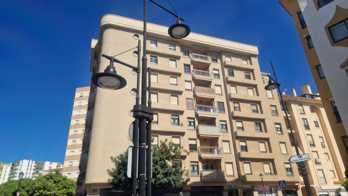 1 Bed Apartment for sale in Fuengirola Costa Del Sol, Málaga, Spain