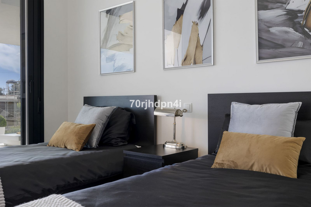 Se vende Apartamento Planta Media de 2 dormitorios en Costa Del Sol, Málaga, España