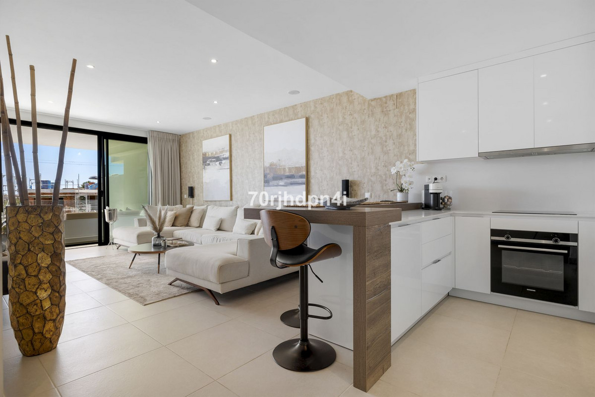 Se vende Apartamento Planta Media de 2 dormitorios en Costa Del Sol, Málaga, España