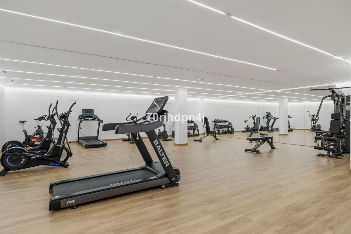 Se vende Apartamento Planta Media de 2 dormitorios en Costa Del Sol, Málaga, España