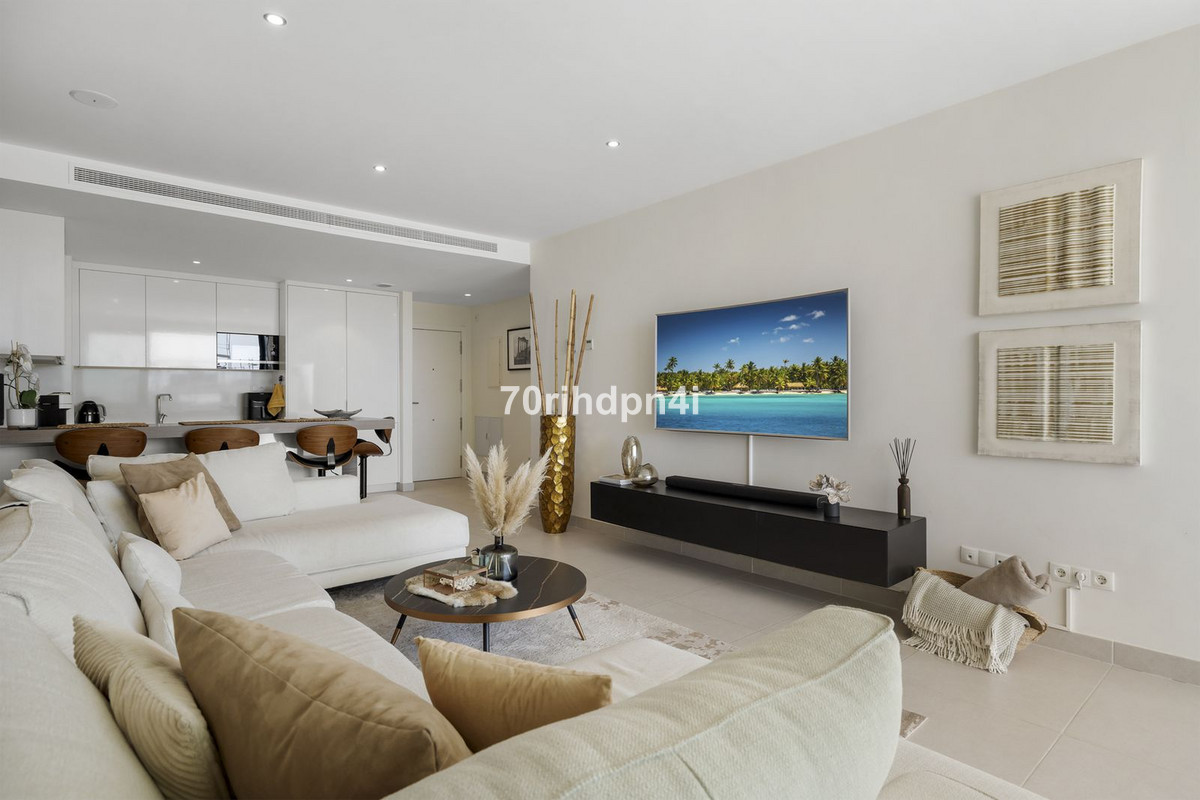 Se vende Apartamento Planta Media de 2 dormitorios en Costa Del Sol, Málaga, España