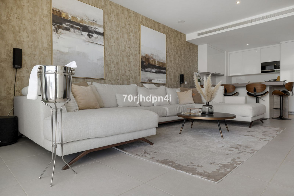 Se vende Apartamento Planta Media de 2 dormitorios en Costa Del Sol, Málaga, España