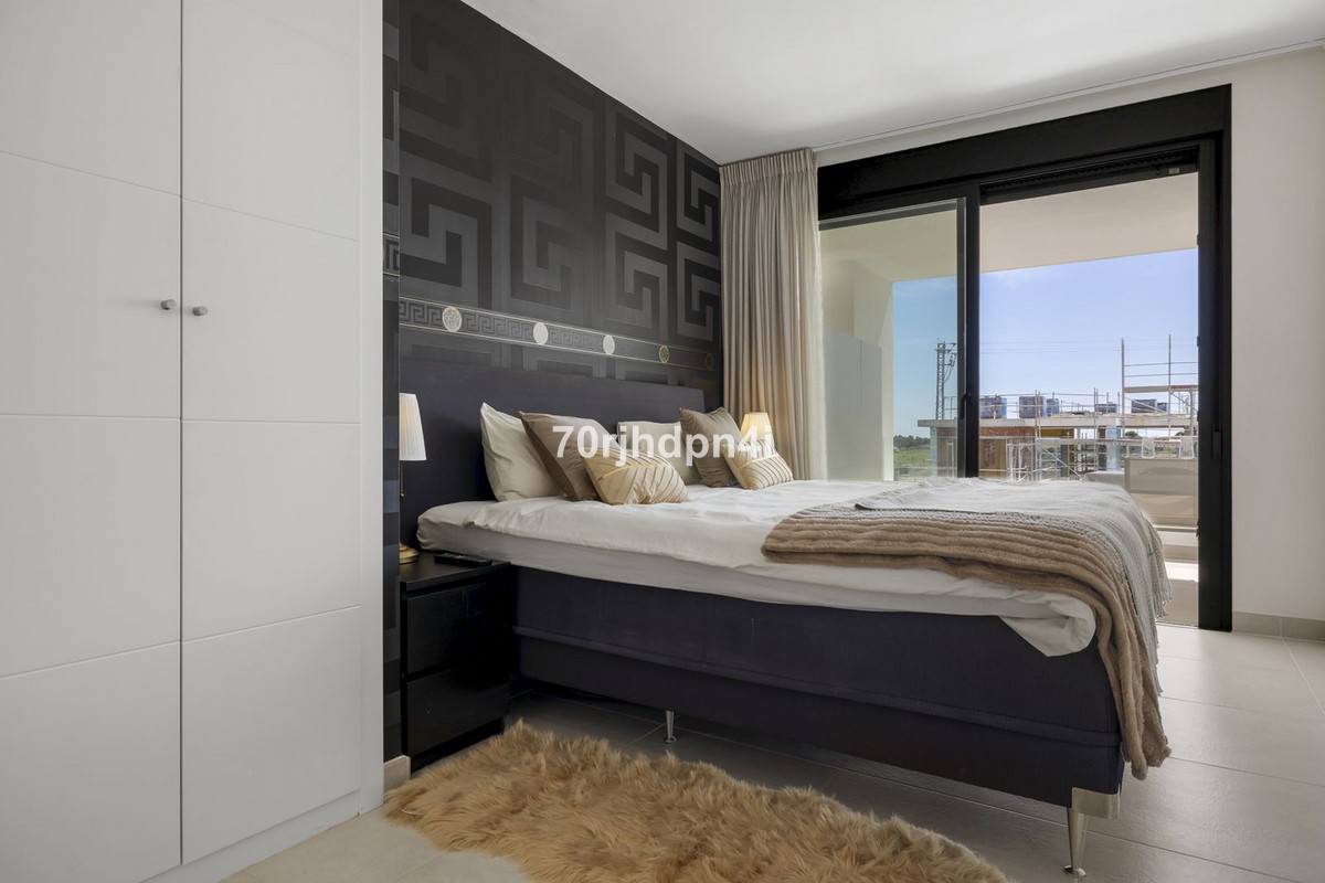 Se vende Apartamento Planta Media de 2 dormitorios en Costa Del Sol, Málaga, España