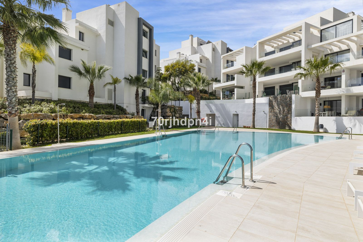 Se vende Apartamento Planta Media de 2 dormitorios en Costa Del Sol, Málaga, España