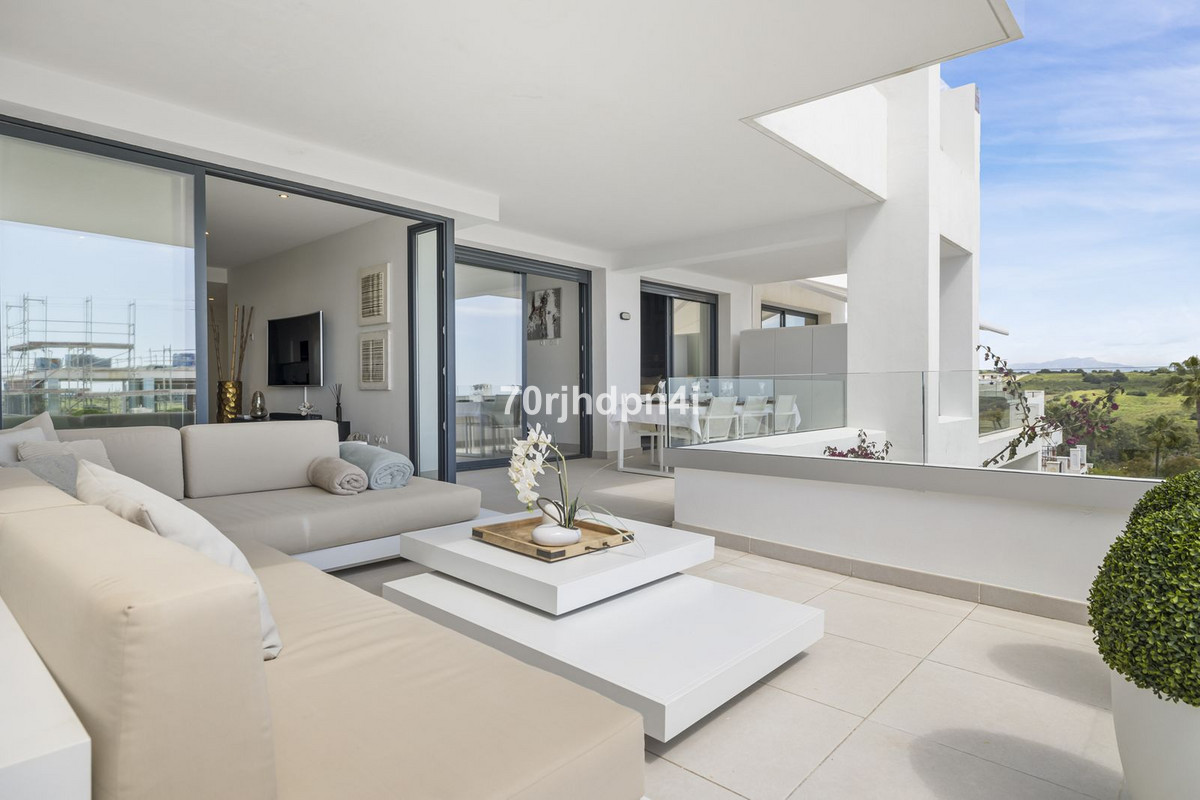 Se vende Apartamento Planta Media de 2 dormitorios en Costa Del Sol, Málaga, España