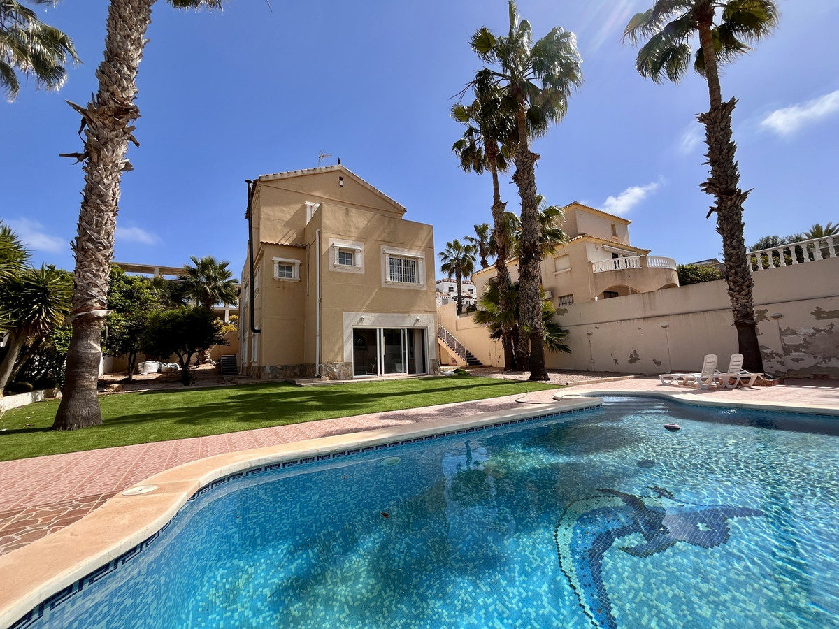 5 Bed Townhouse for sale in La Zenia Costa Blanca, Alicante, Spain