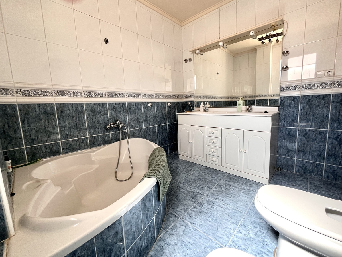 5 Bed Townhouse for sale in La Zenia Costa Blanca, Alicante, Spain