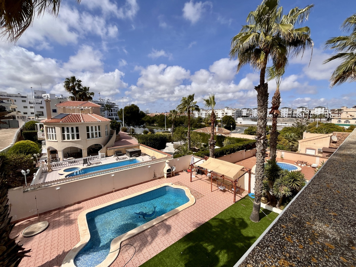 5 Bed Townhouse for sale in La Zenia Costa Blanca, Alicante, Spain