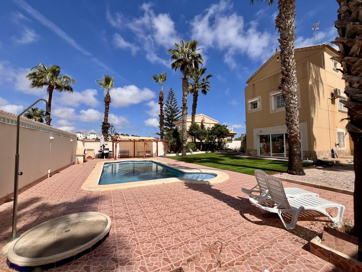5 Bed Townhouse for sale in La Zenia Costa Blanca, Alicante, Spain