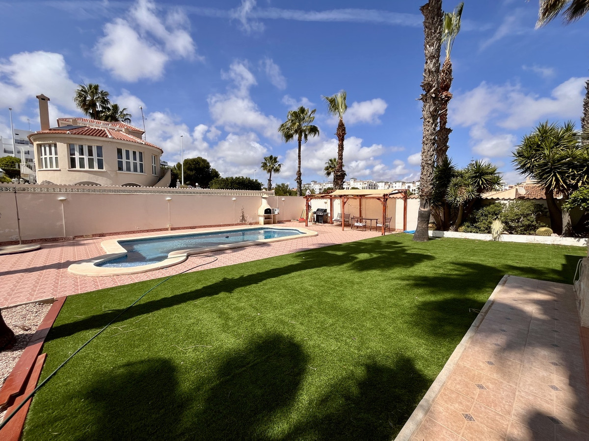 5 Bed Townhouse for sale in La Zenia Costa Blanca, Alicante, Spain