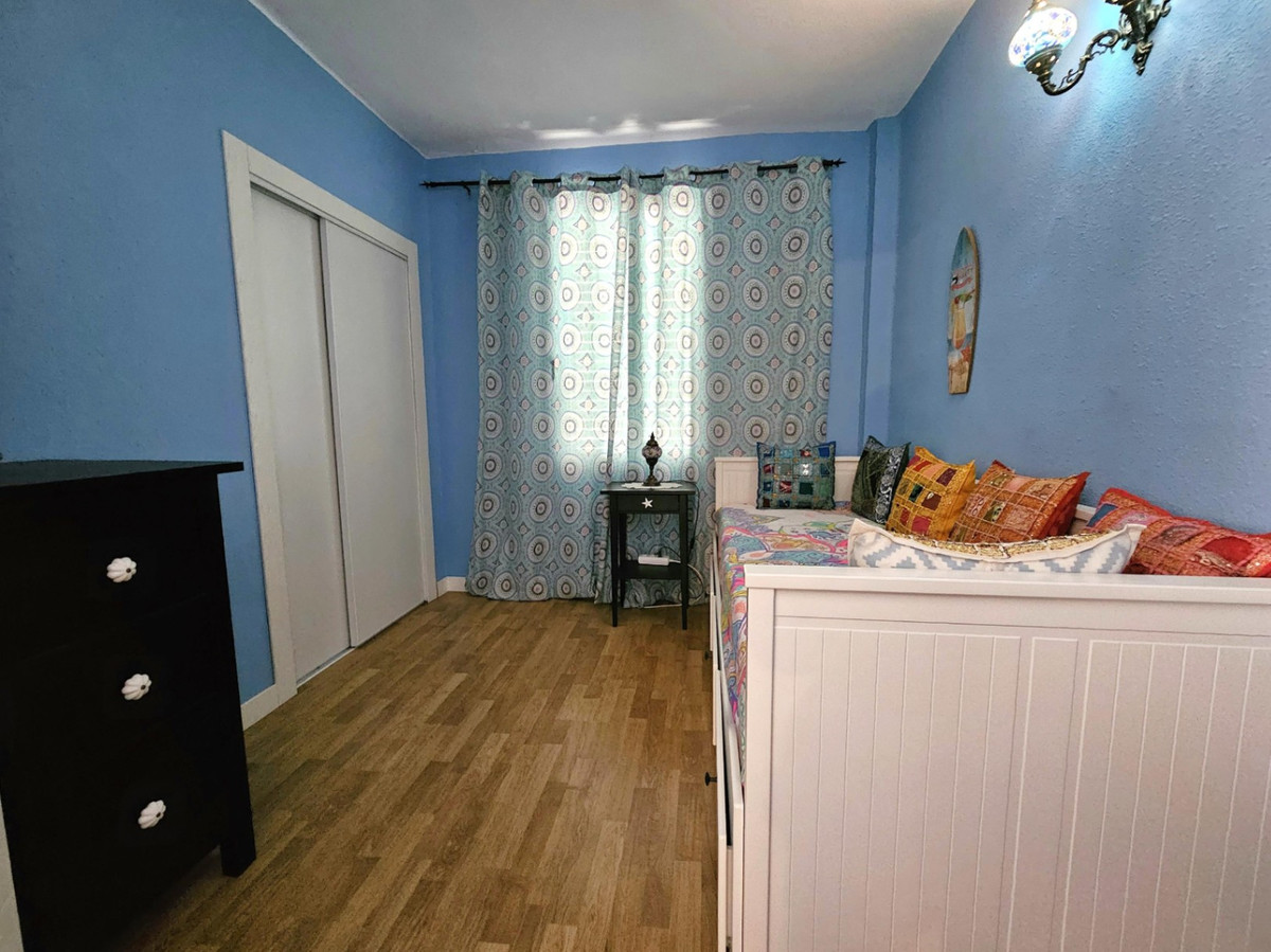 Se vende Apartamento Planta Media de 3 dormitorios en Costa Blanca, Alicante, España