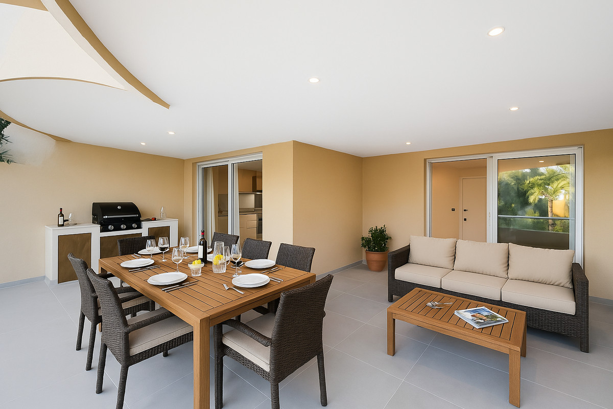 Se vende Apartamento Planta Baja de 4 dormitorios en Costa Del Sol, Málaga, España