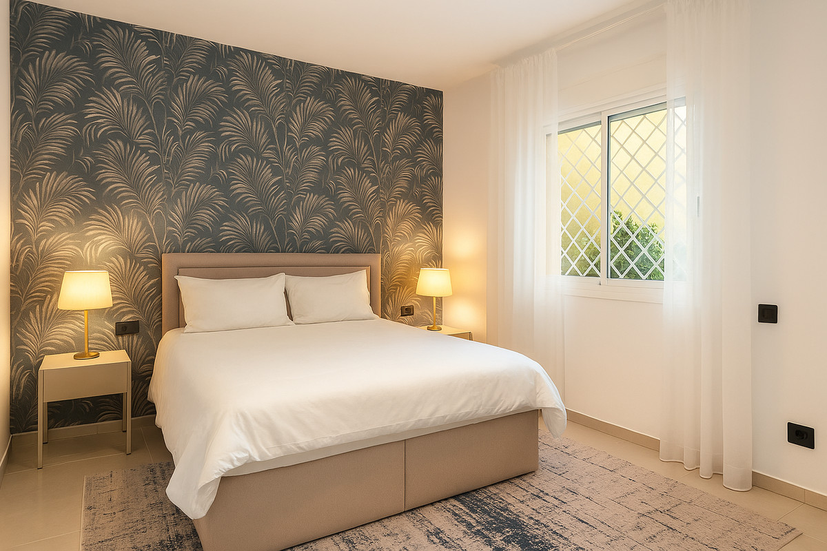 Se vende Apartamento Planta Baja de 4 dormitorios en Costa Del Sol, Málaga, España