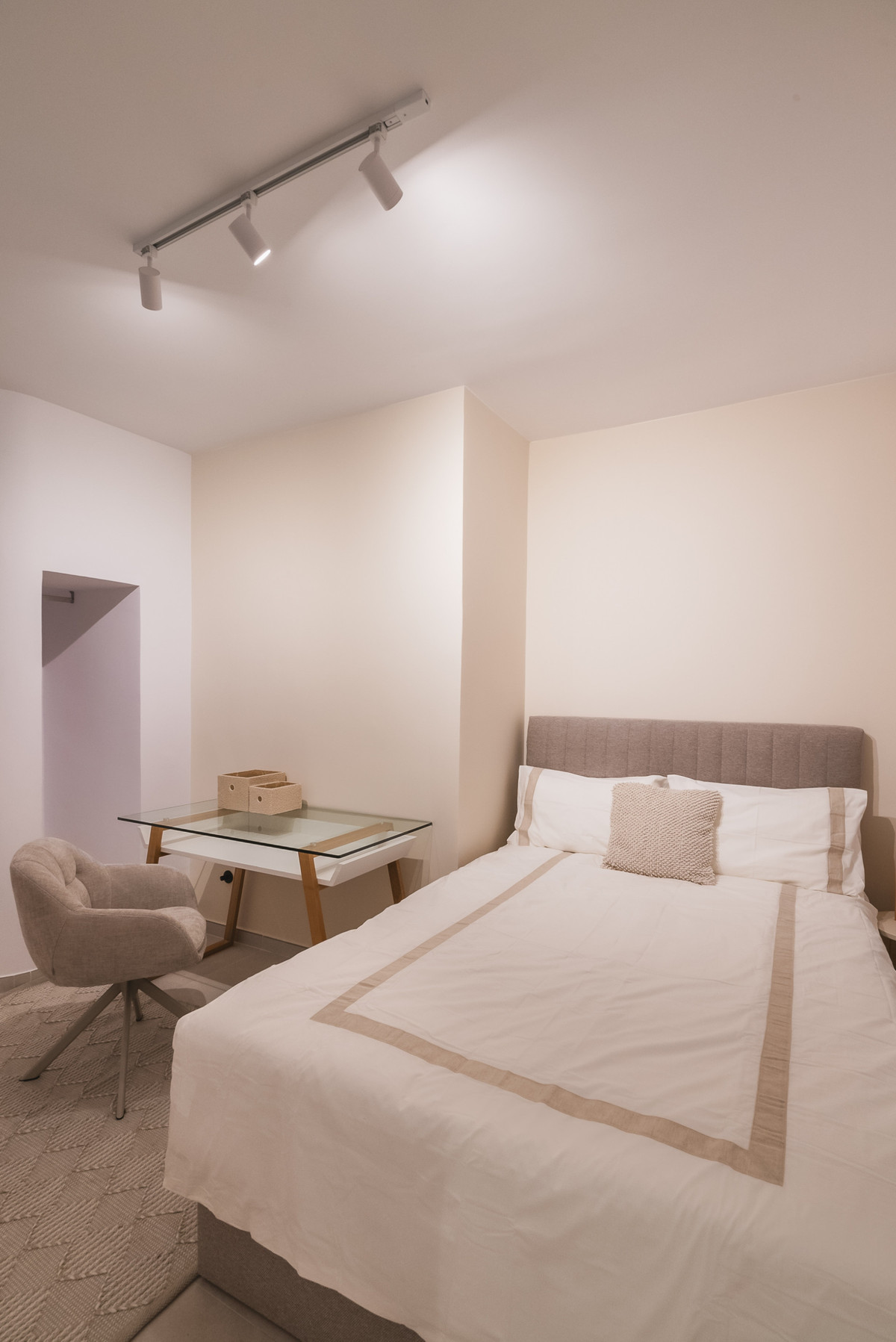 Se vende Apartamento Planta Baja de 4 dormitorios en Costa Del Sol, Málaga, España