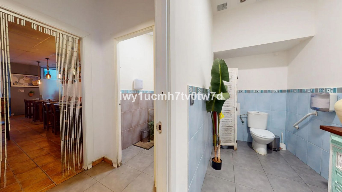 Commercial unit for sale in Málaga Costa Del Sol, Málaga, Spain