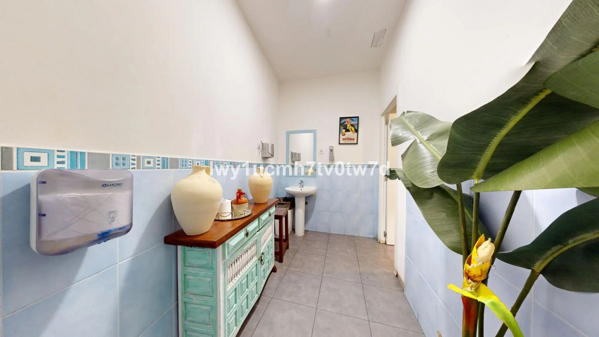 Commercial unit for sale in Málaga Costa Del Sol, Málaga, Spain